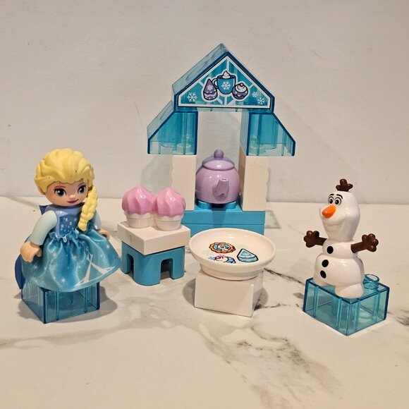 LEGO DUPLO Disney Frozen Elsa and Olaf's Tea Party (10920, retired) - Picture 1 of 9